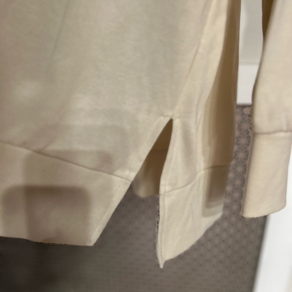 Tennessee Vols sweatshirt. XXL. Lightweight with side slits. - Picture 3 of 5